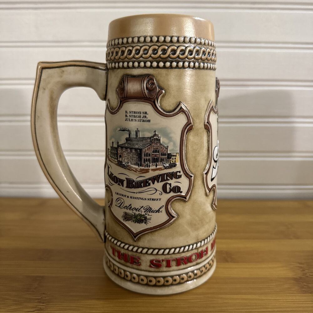 Strohs Vintage Beer Stein Heritage Series III Lion Brewing Ceramarte Brazil Mug